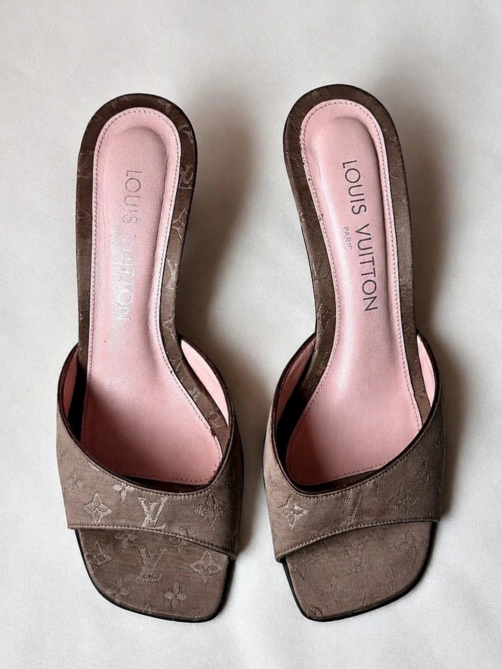 Louis Vuitton Monogram Heels in Brown & Pink EU 361⁄2